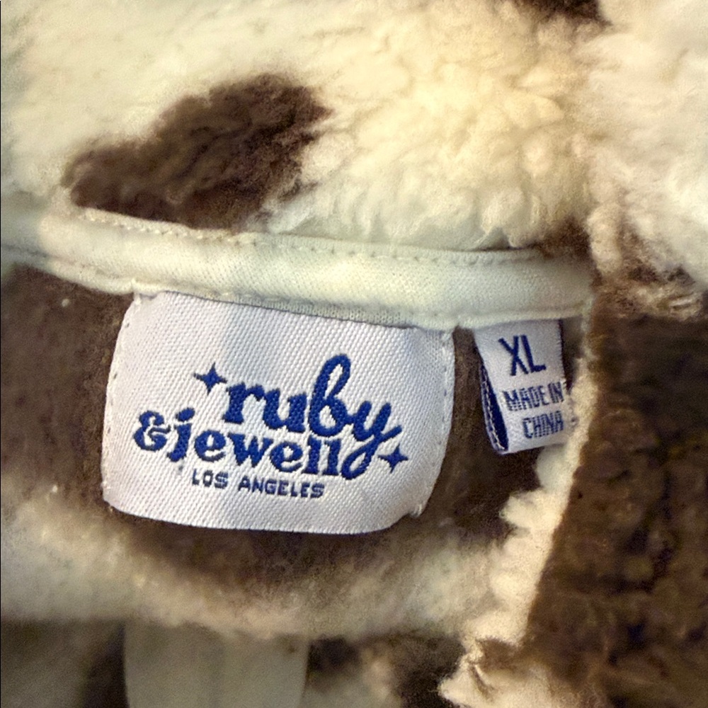 RUBY & JEWEL MATCHING FUZZY VEST AND SHORTS BROWN AND WHITE COW PRINT. - Picture 6 of 8